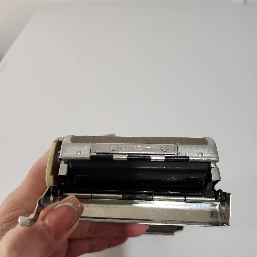Vintage Polaroid Highlander Land Camera